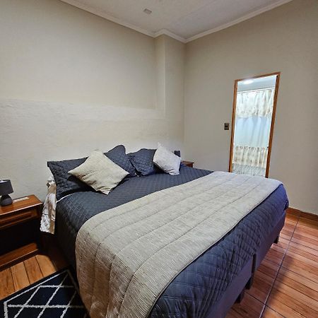 Hostal De Colon 拉塞雷纳 外观 照片