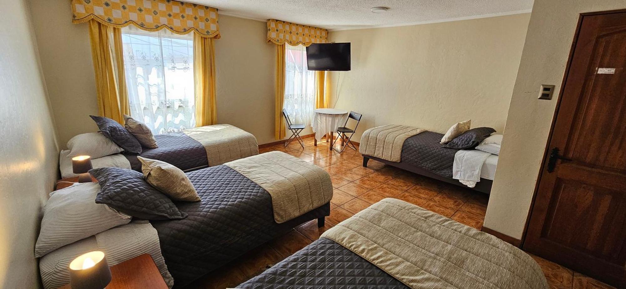 Hostal De Colon 拉塞雷纳 外观 照片